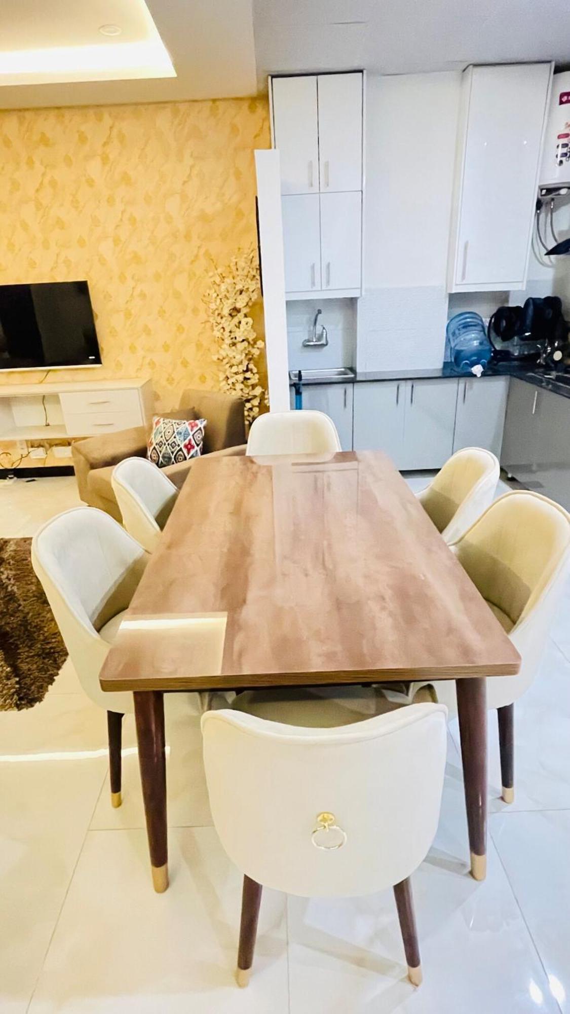 Flat In Central 이슬라마바드 외부 사진